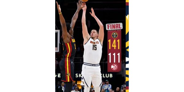 Selv talentfulde basketballspillere har brug for samarbejdet fra deres holdkammerater.